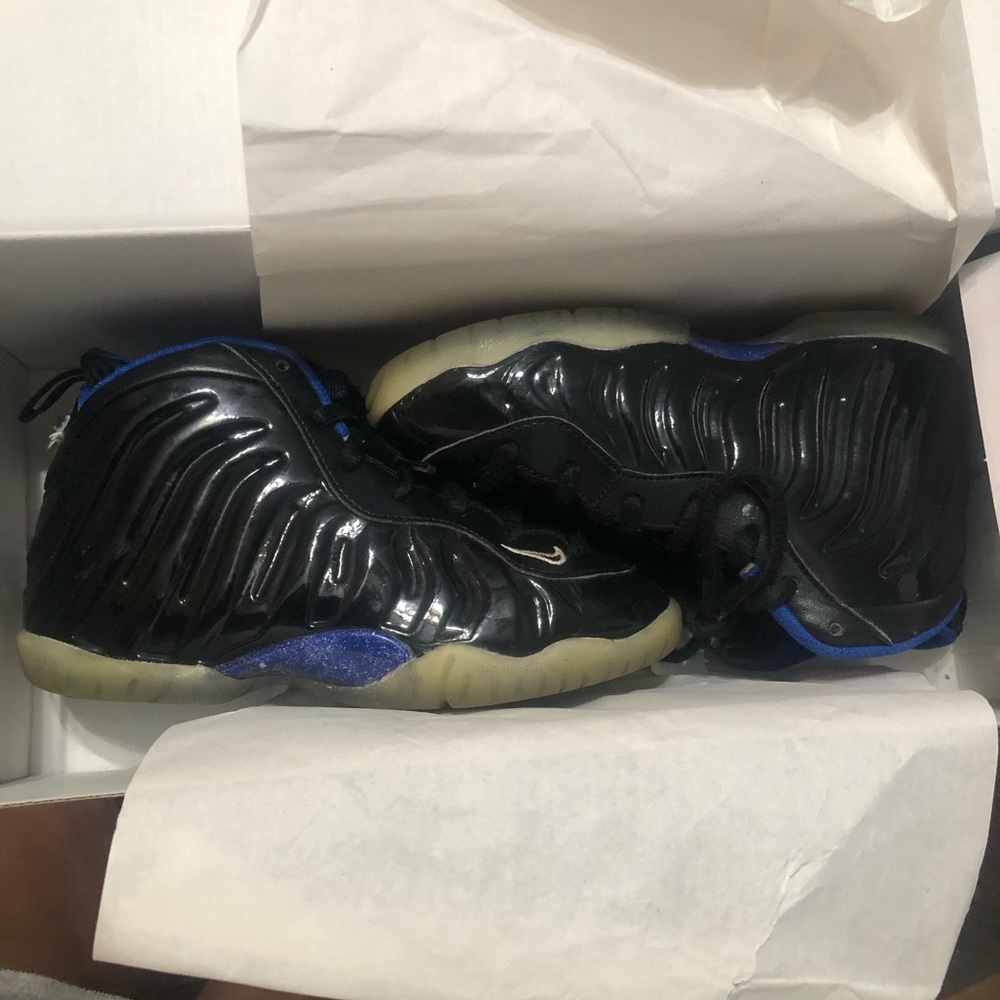 Nike Foams For Little Girl 11.5
